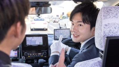 タクシー運転手が「やってはいけない」会話とは?SNS時代の接客術
